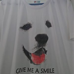 T-Shirt - Straight Cut - Give Me A Smile